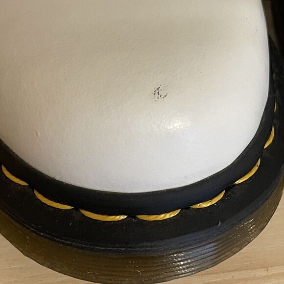 Women's Dr Martens 1460 Size 7 White Lace Up Boots Smooth Leather - Picture 6 of 8